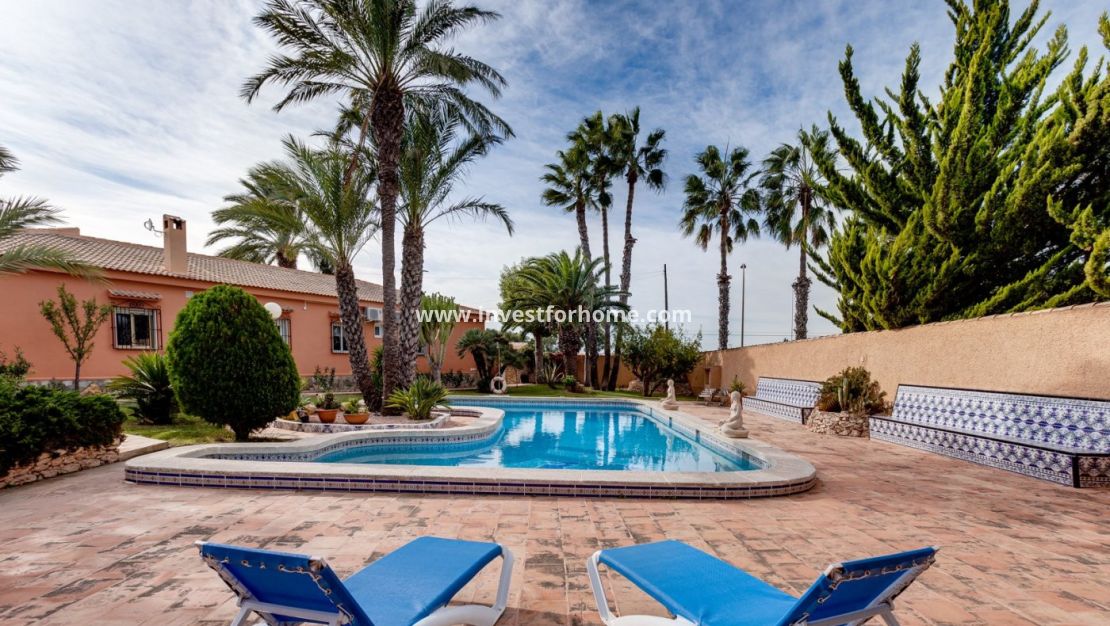 Sale - Villa - Torrevieja - La Siesta-El Chaparral