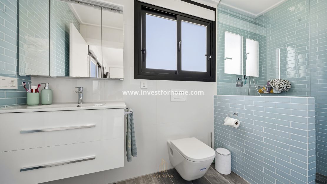 Sale - Villa - Torrevieja - La Siesta-El Chaparral