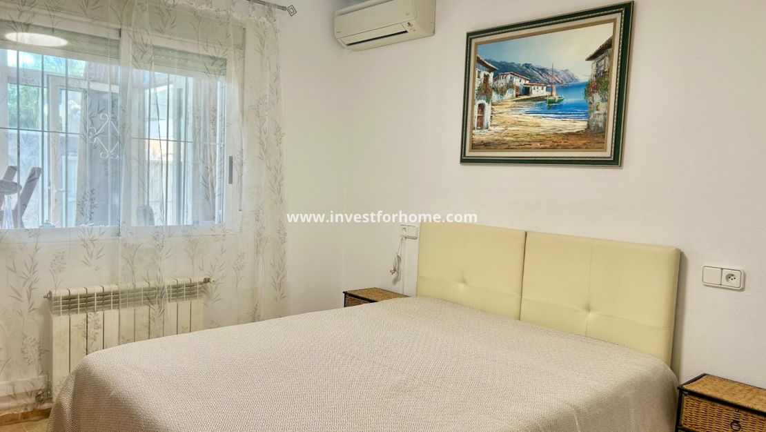 Sale - Villa - Torrevieja - La Siesta-El Chaparral