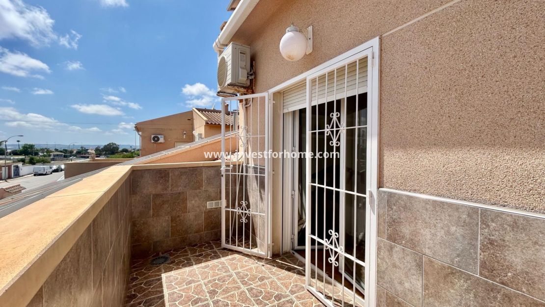 Sale - Villa - Torrevieja - La Siesta-El Chaparral