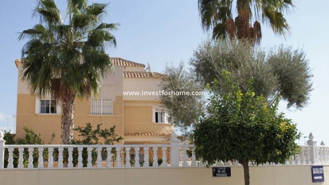 Sale - Villa - Torrevieja - La Siesta - El Salado - Torreta