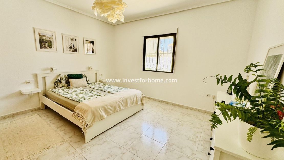 Sale - Villa - Torrevieja - La Siesta - El Salado - Torreta