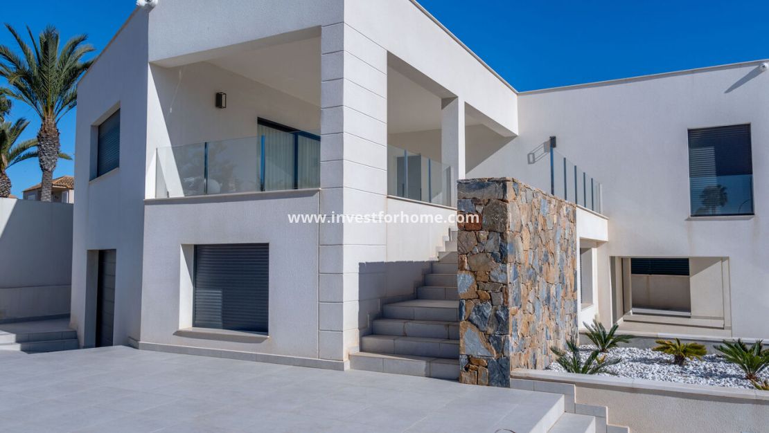 Sale - Villa - Torrevieja - La Valeta
