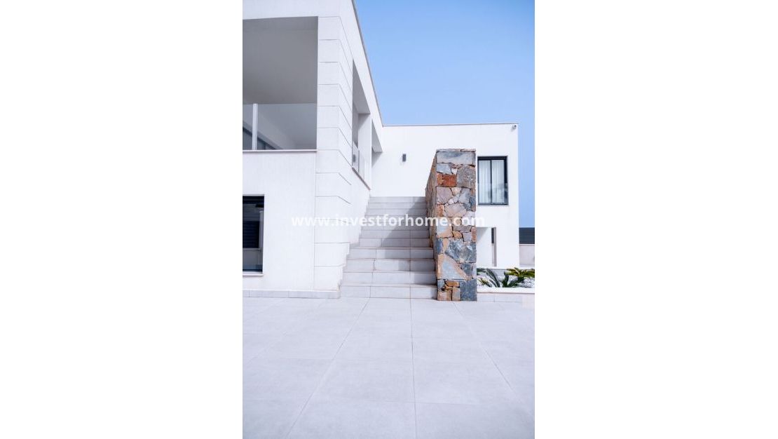 Sale - Villa - Torrevieja - La Valeta