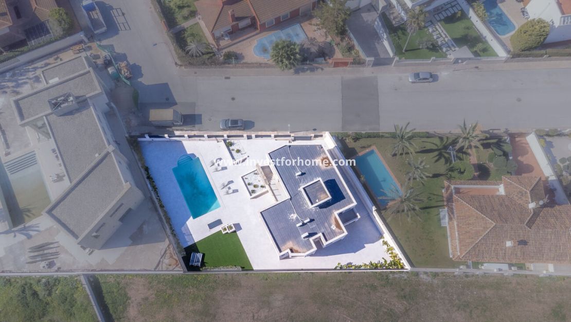 Sale - Villa - Torrevieja - La Valeta