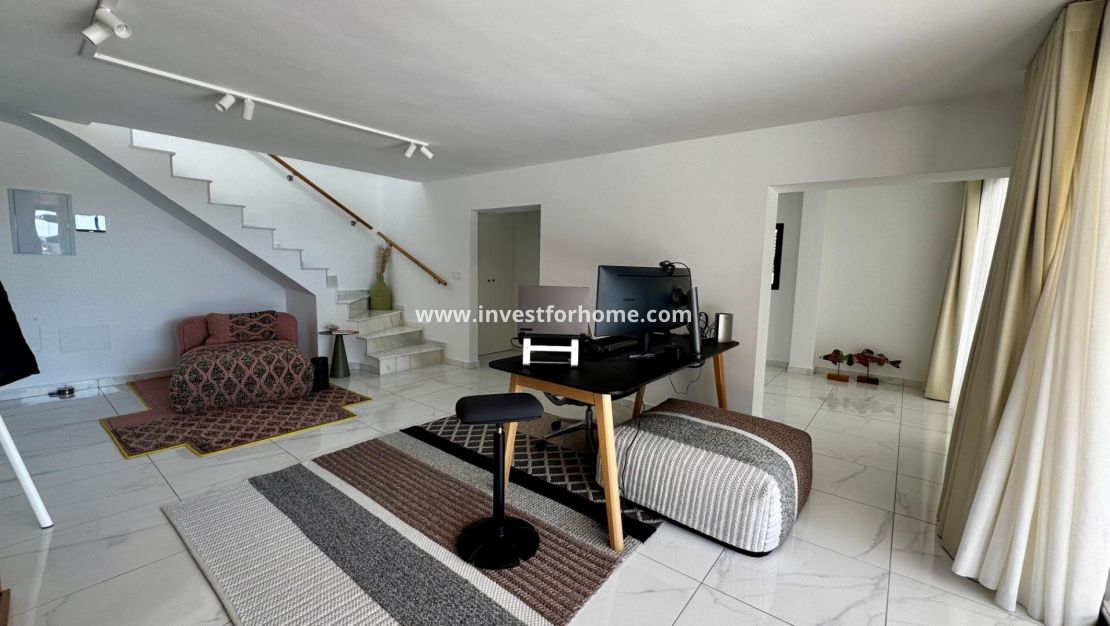 Sale - Villa - Torrevieja - La Veleta