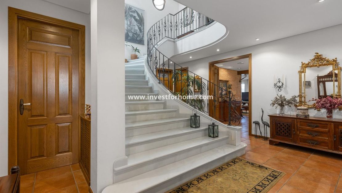 Sale - Villa - Torrevieja - La Veleta