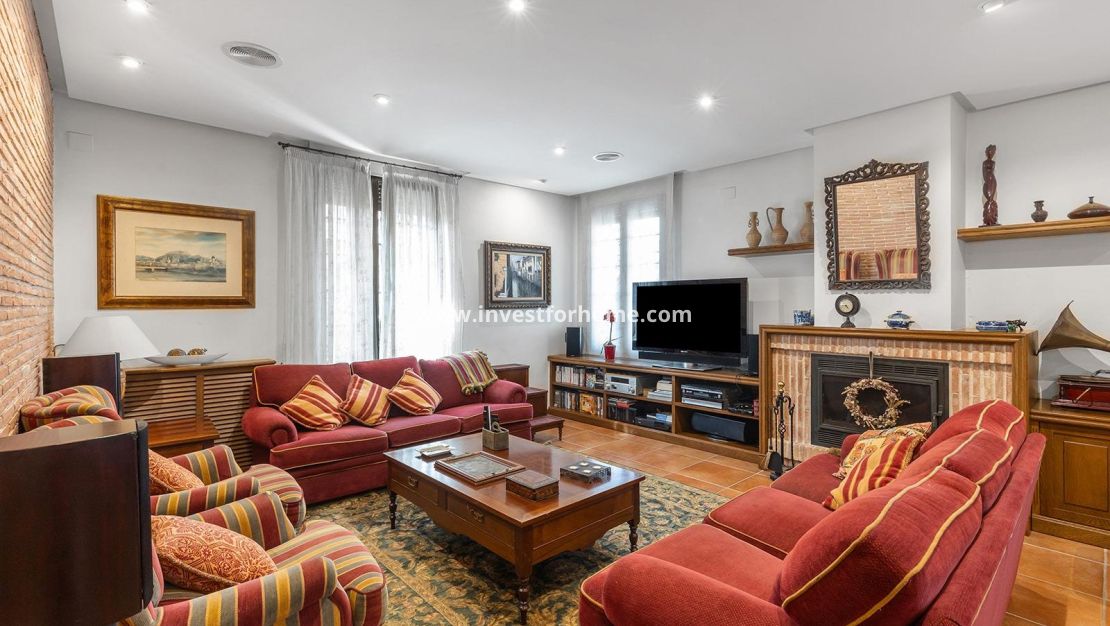 Sale - Villa - Torrevieja - La Veleta