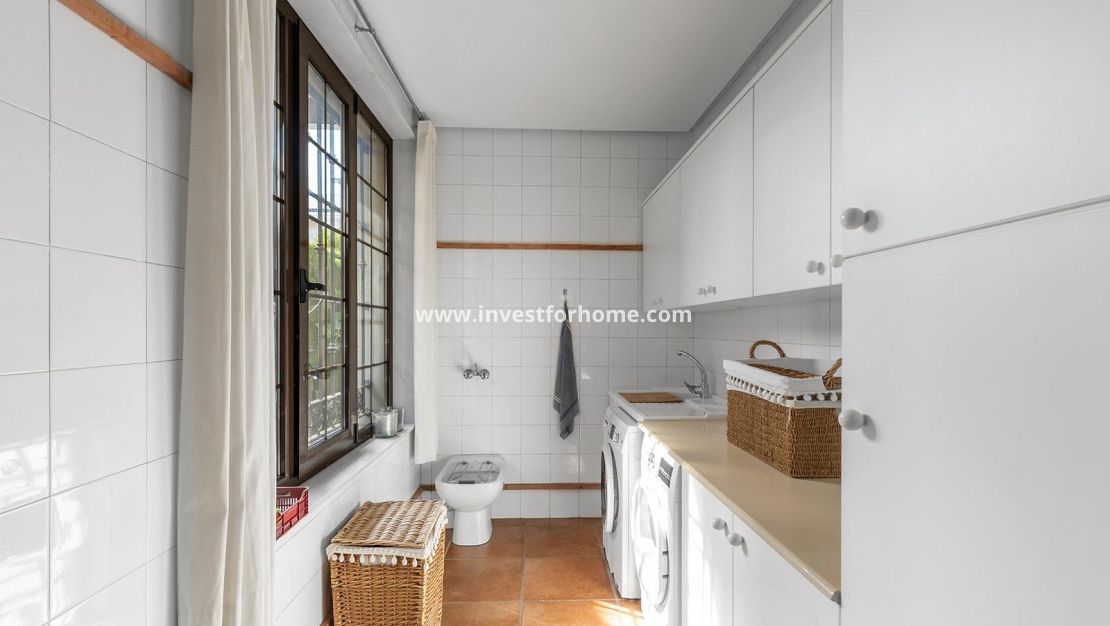 Sale - Villa - Torrevieja - La Veleta