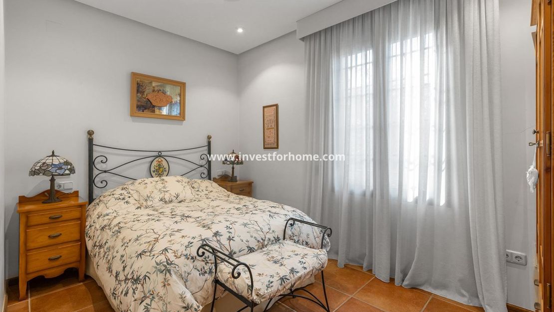 Sale - Villa - Torrevieja - La Veleta