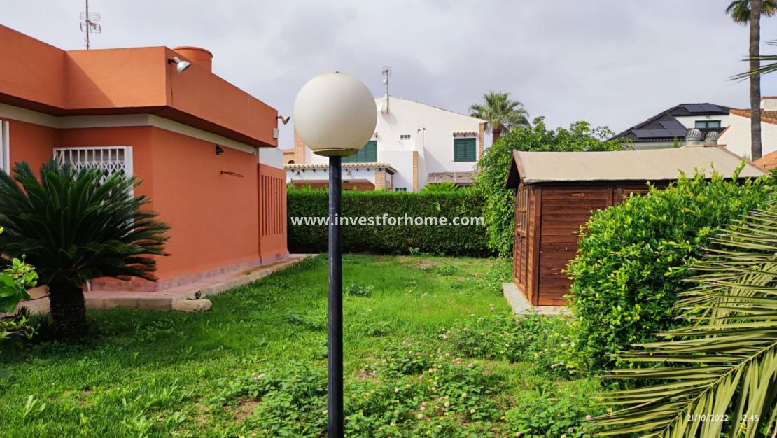 Sale - Villa - Torrevieja - La Veleta