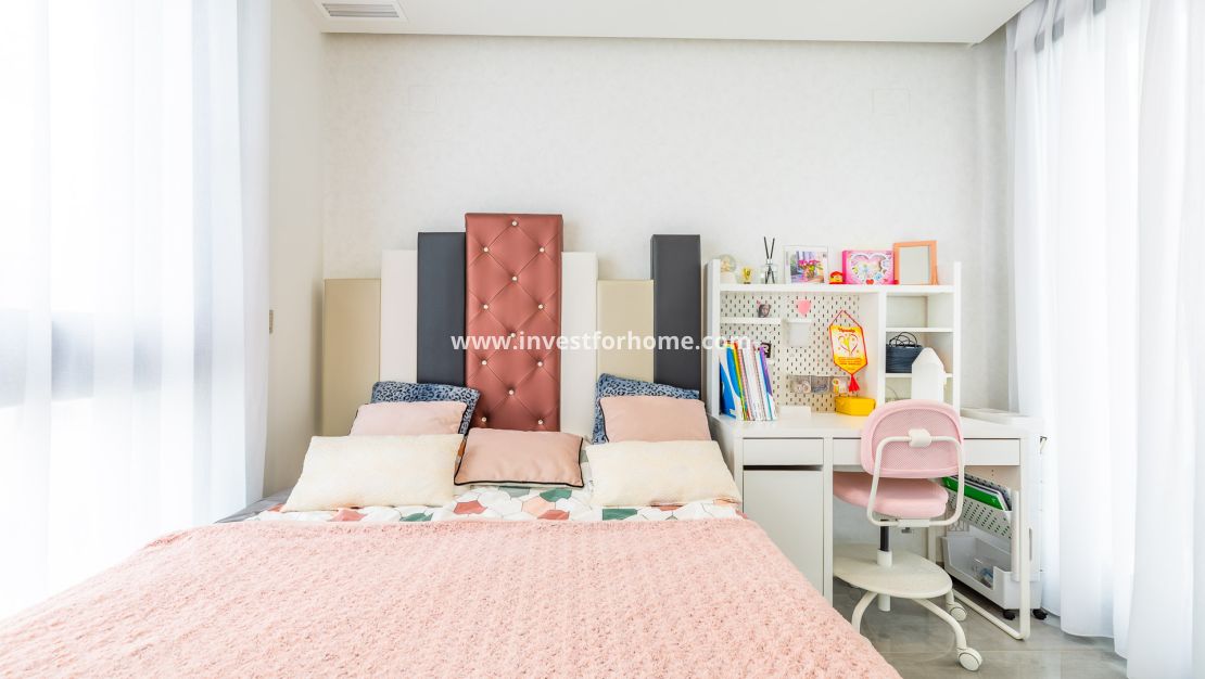 Sale - Villa - Torrevieja - Los Altos