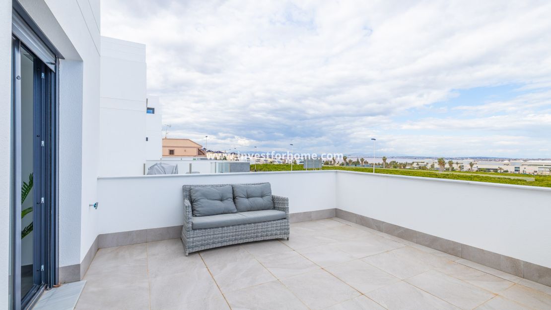 Sale - Villa - Torrevieja - Los Altos