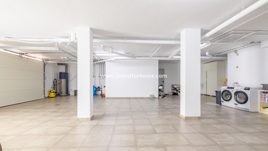 Sale - Villa - Torrevieja - Los Altos