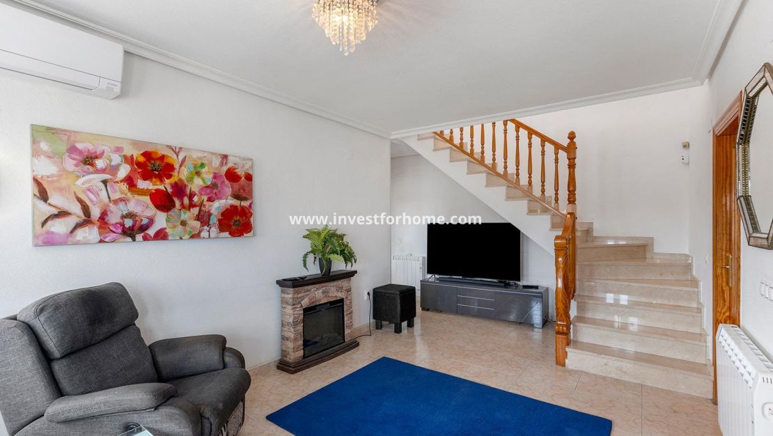 Sale - Villa - Torrevieja - Los Balcones - Los Altos Del Edén