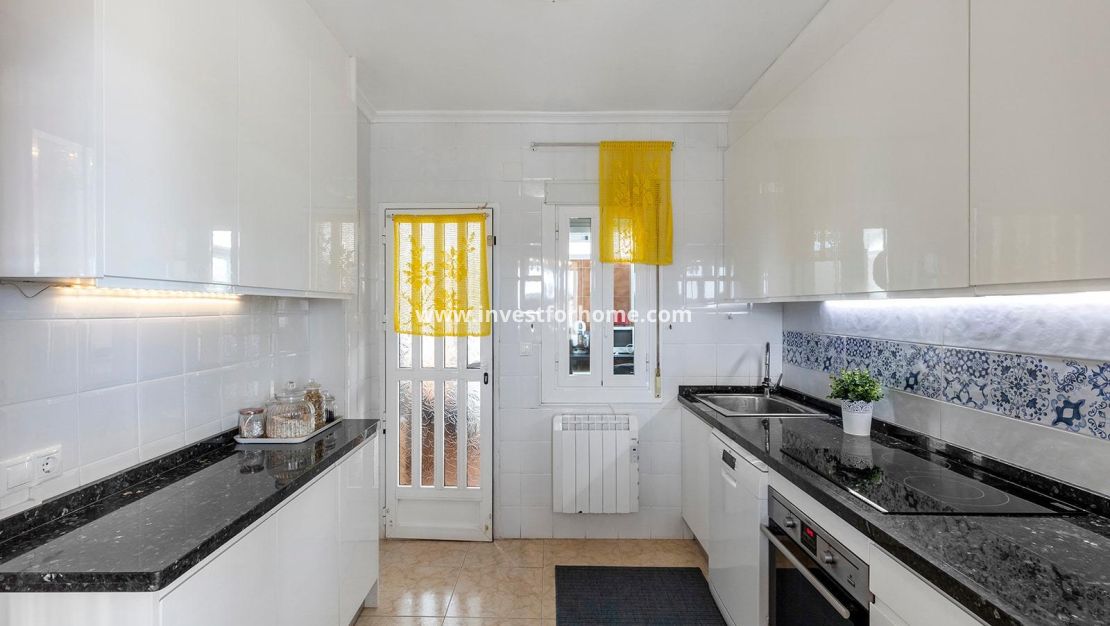 Sale - Villa - Torrevieja - Los Balcones - Los Altos Del Edén