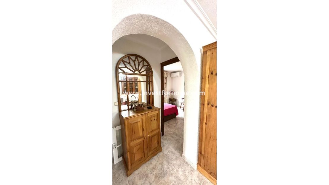 Sale - Villa - Torrevieja - Los Balcones - Los Altos Del Edén