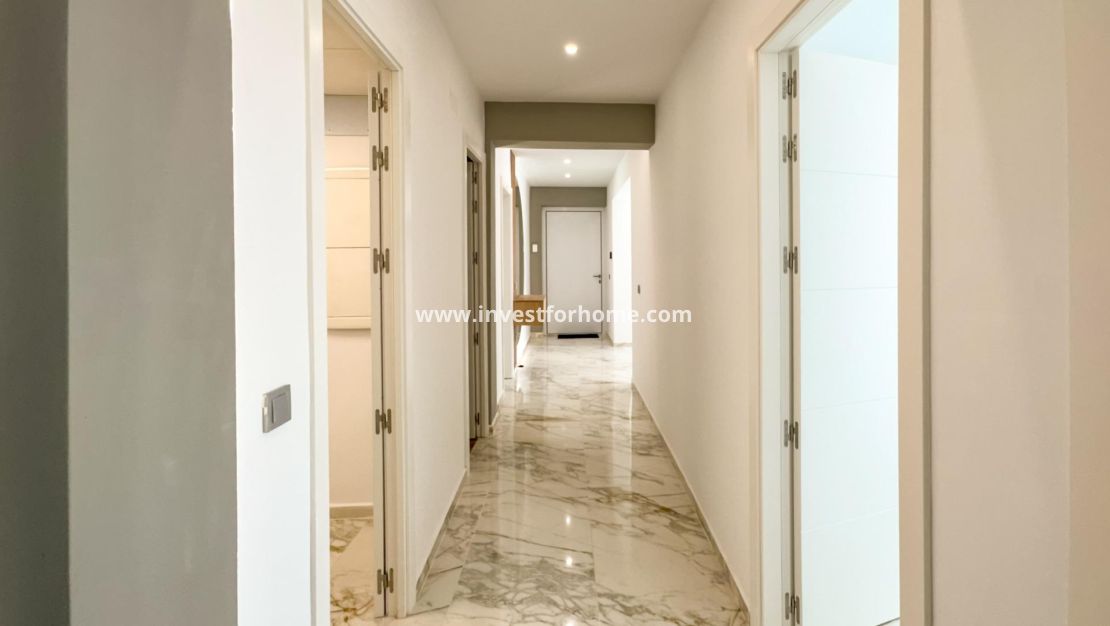 Sale - Villa - Torrevieja - Los Balcones - Los Altos Del Edén