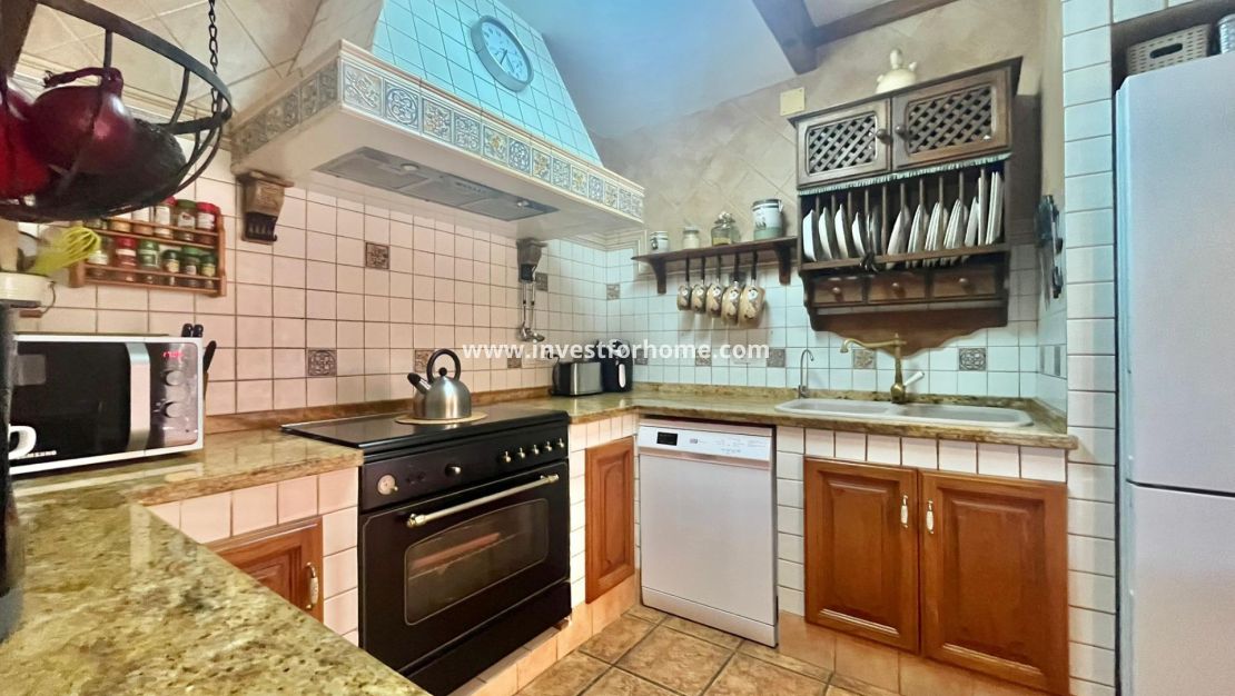 Sale - Villa - Torrevieja - Los Balcones - Los Altos Del Edén