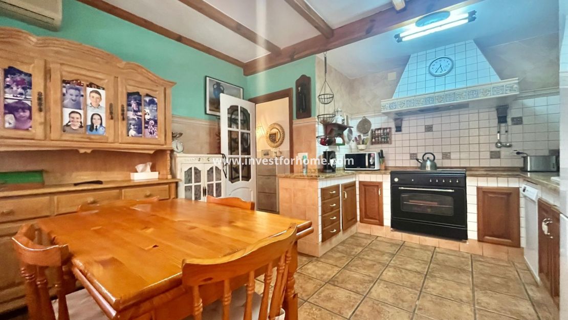 Sale - Villa - Torrevieja - Los Balcones - Los Altos Del Edén