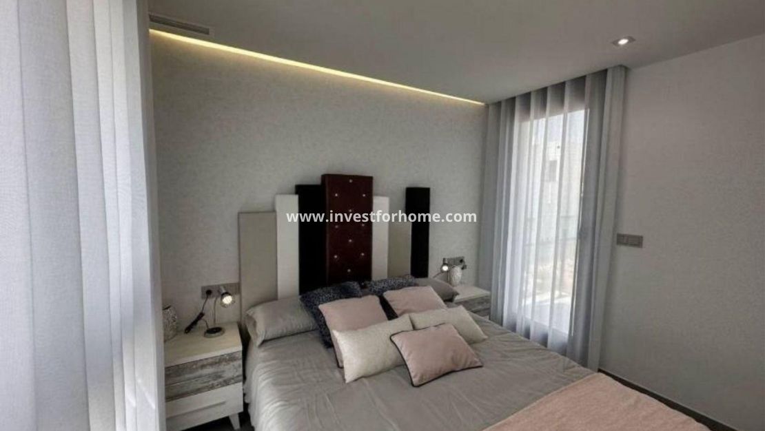 Sale - Villa - Torrevieja - Los Balcones - Los Altos Del Edén