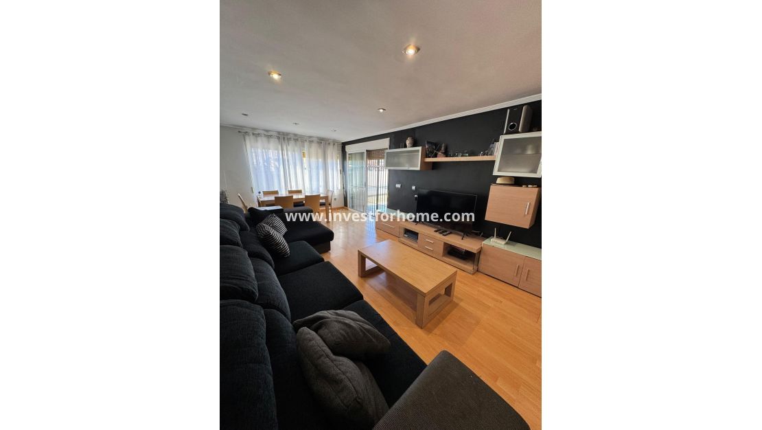 Sale - Villa - Torrevieja - Los Balcones - Los Altos Del Edén