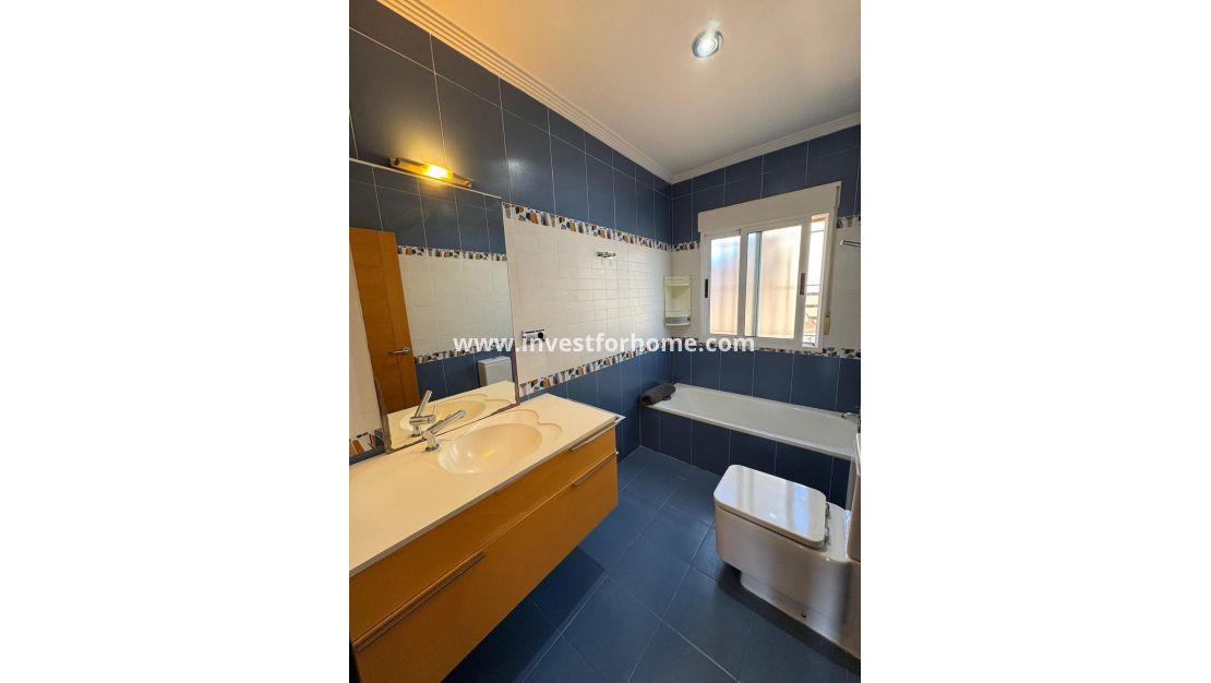 Sale - Villa - Torrevieja - Los Balcones - Los Altos Del Edén