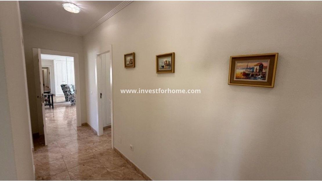 Sale - Villa - Torrevieja - Los Balcones - Los Altos Del Edén