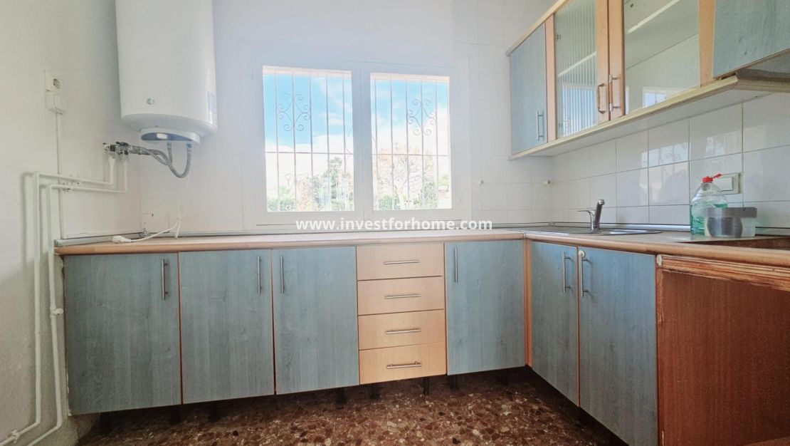 Sale - Villa - Torrevieja - Los Balcones - Los Altos Del Edén