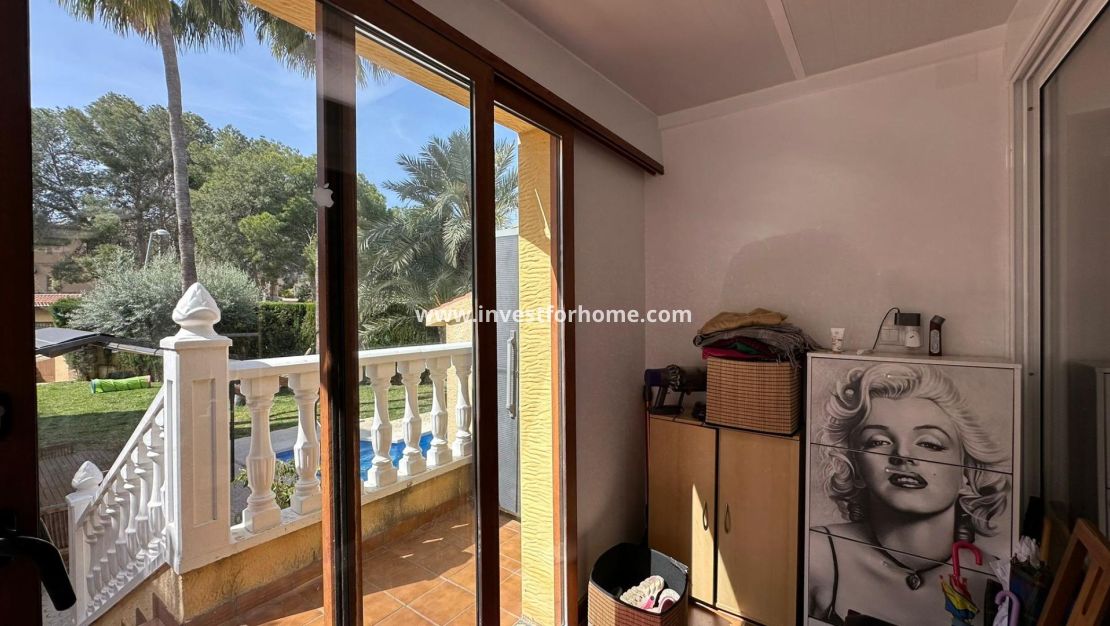 Sale - Villa - Torrevieja - Los Balcones - Los Altos Del Edén