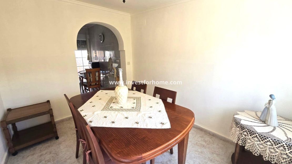 Sale - Villa - Torrevieja - Los Balcones - Los Altos Del Edén