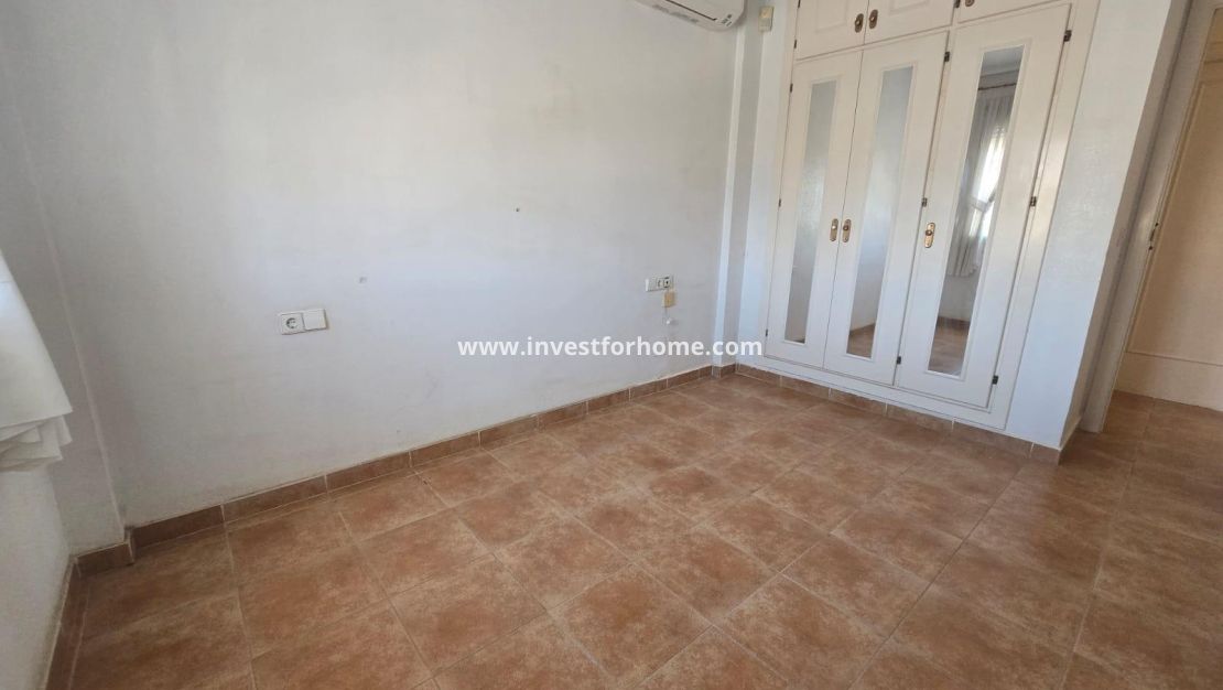 Sale - Villa - Torrevieja - Los Balcones - Los Altos Del Edén