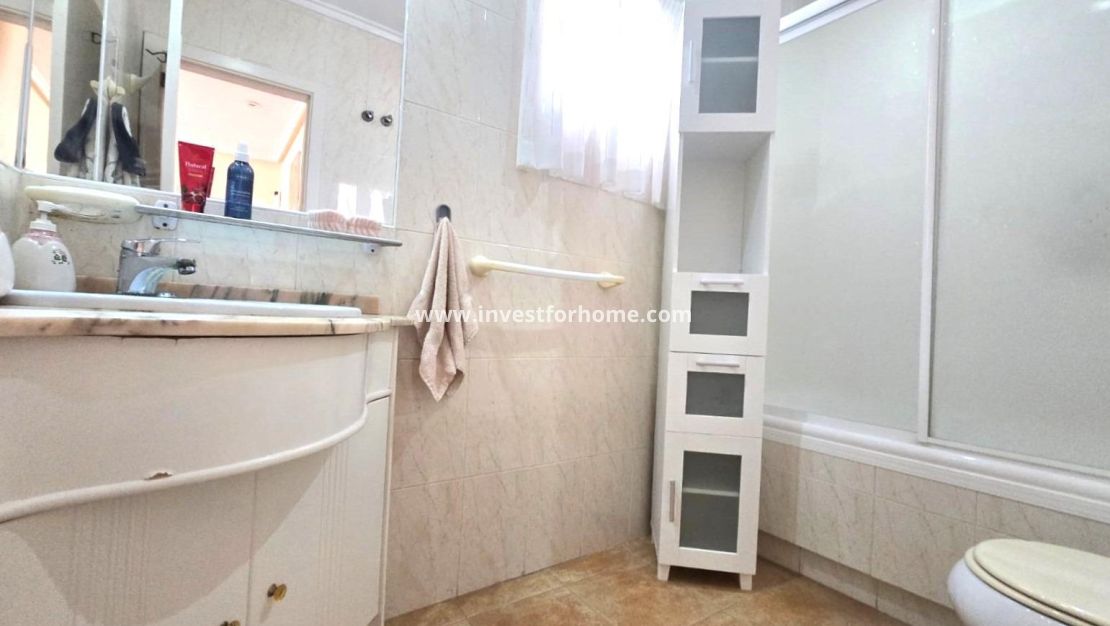 Sale - Villa - Torrevieja - Los Balcones - Los Altos Del Edén