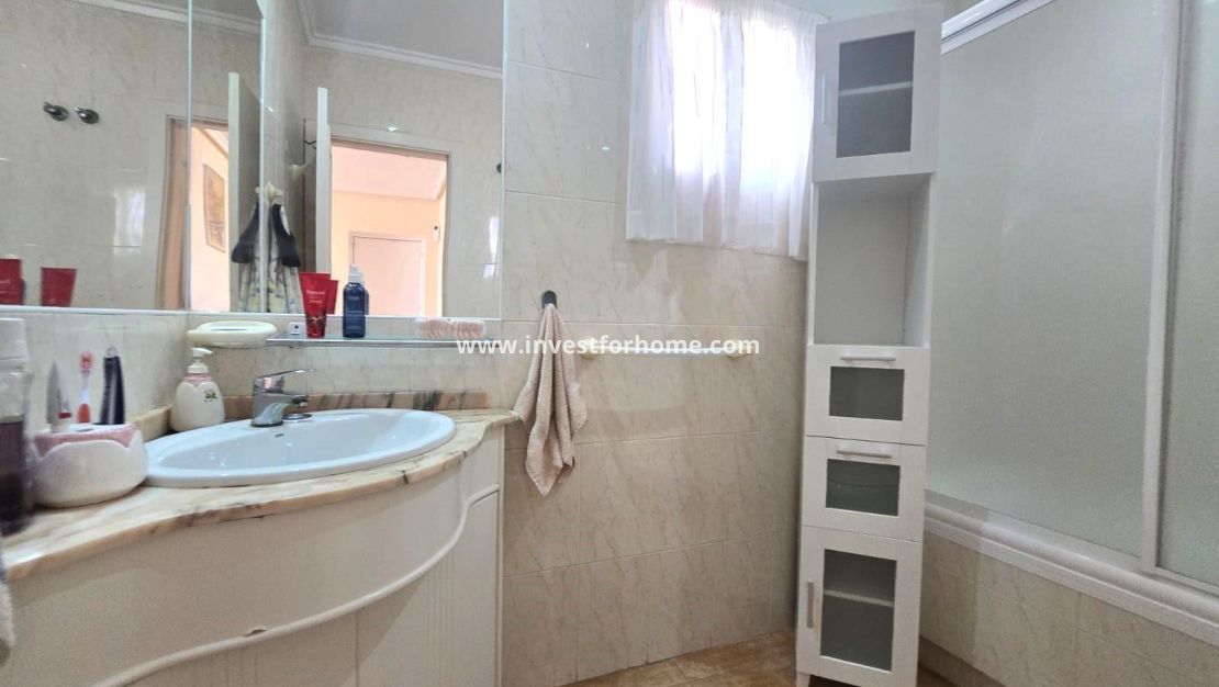 Sale - Villa - Torrevieja - Los Balcones - Los Altos Del Edén