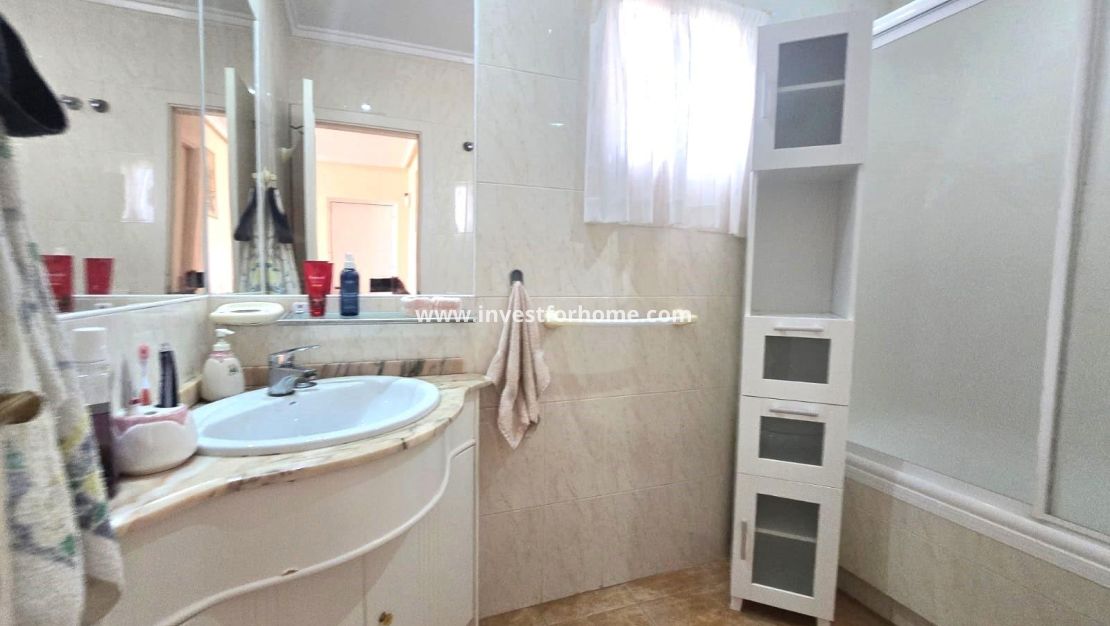 Sale - Villa - Torrevieja - Los Balcones - Los Altos Del Edén