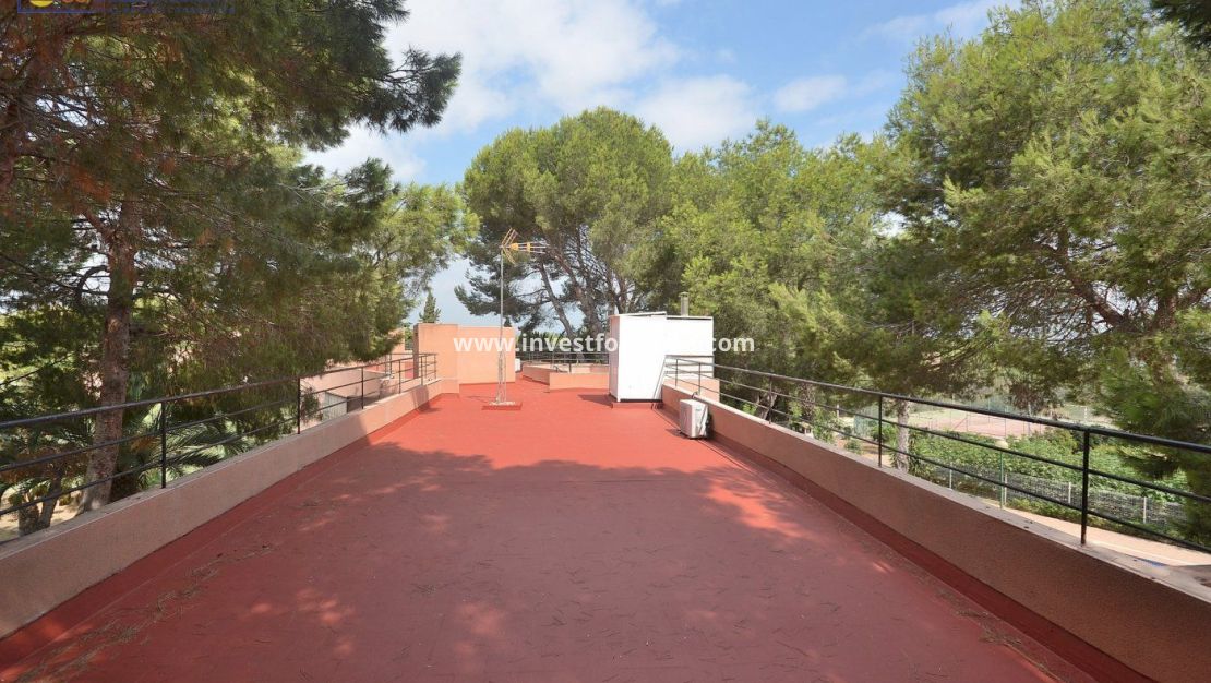 Sale - Villa - Torrevieja - Los Balcones