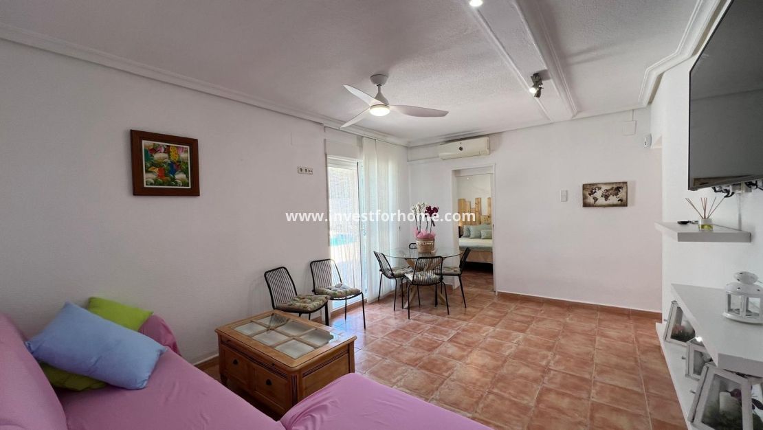 Sale - Villa - Torrevieja - Los Balcones