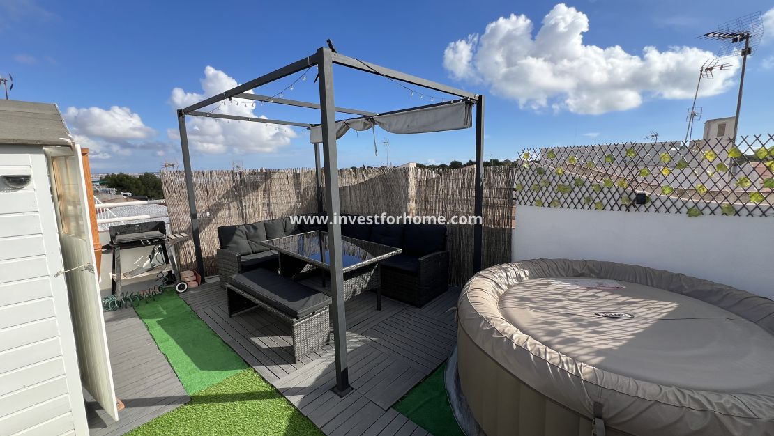 Sale - Villa - Torrevieja - Los Balcones