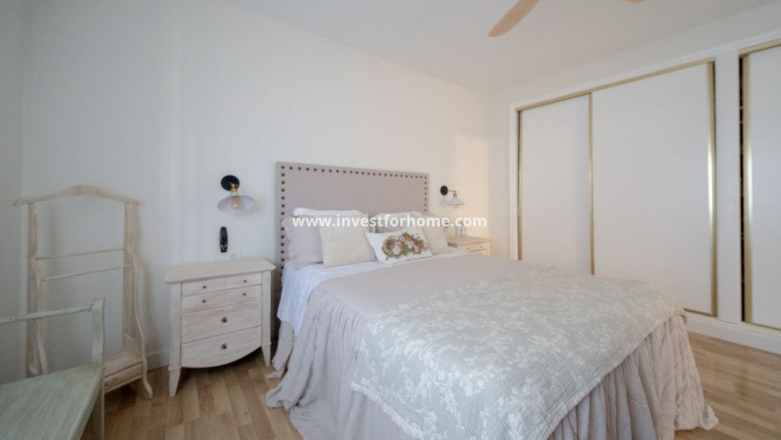 Sale - Villa - Torrevieja - Los Balcones