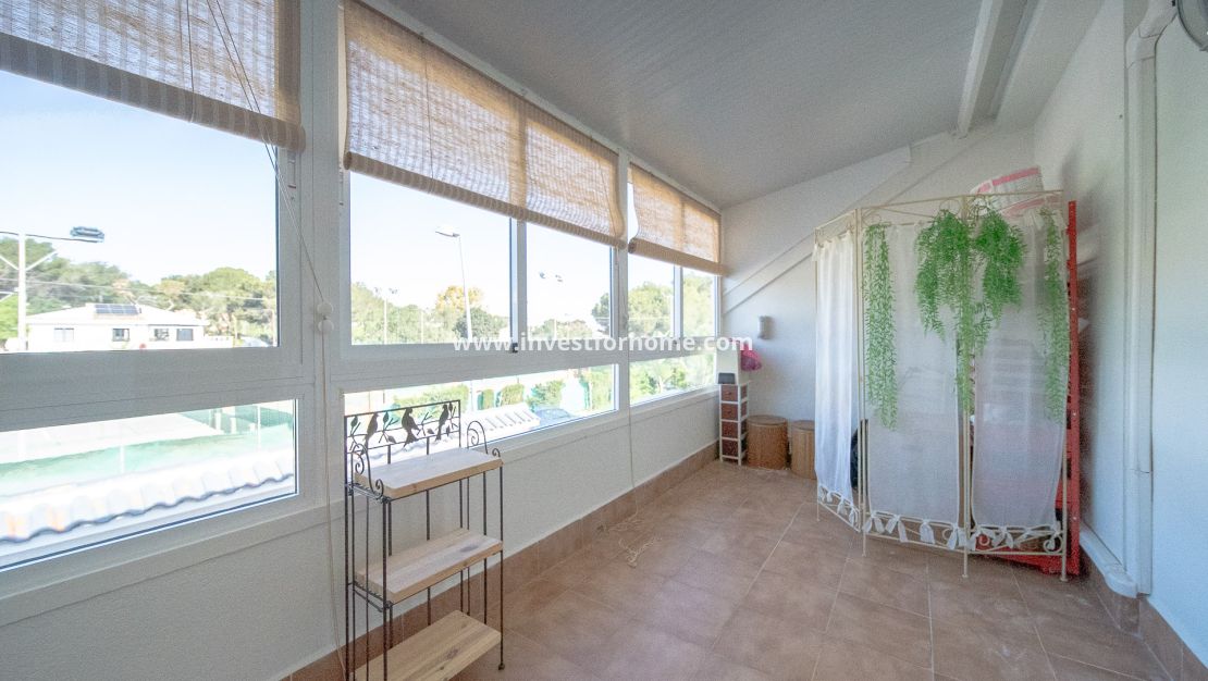 Sale - Villa - Torrevieja - Los Balcones