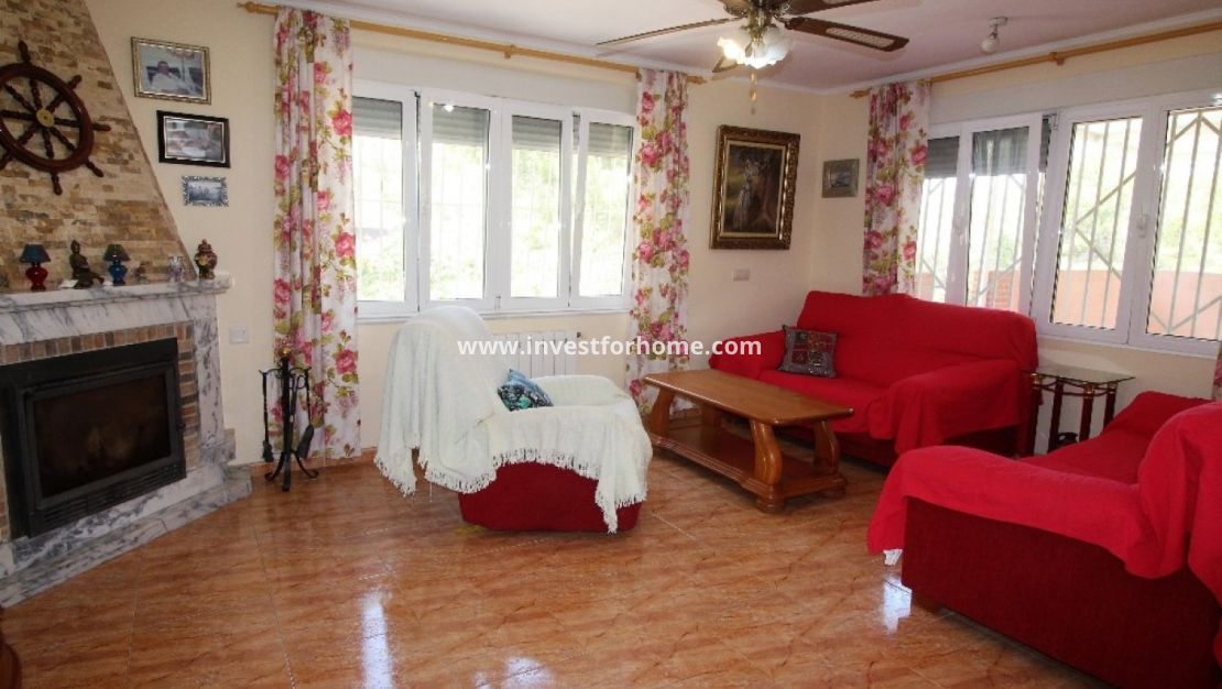 Sale - Villa - Torrevieja - Los Balcones