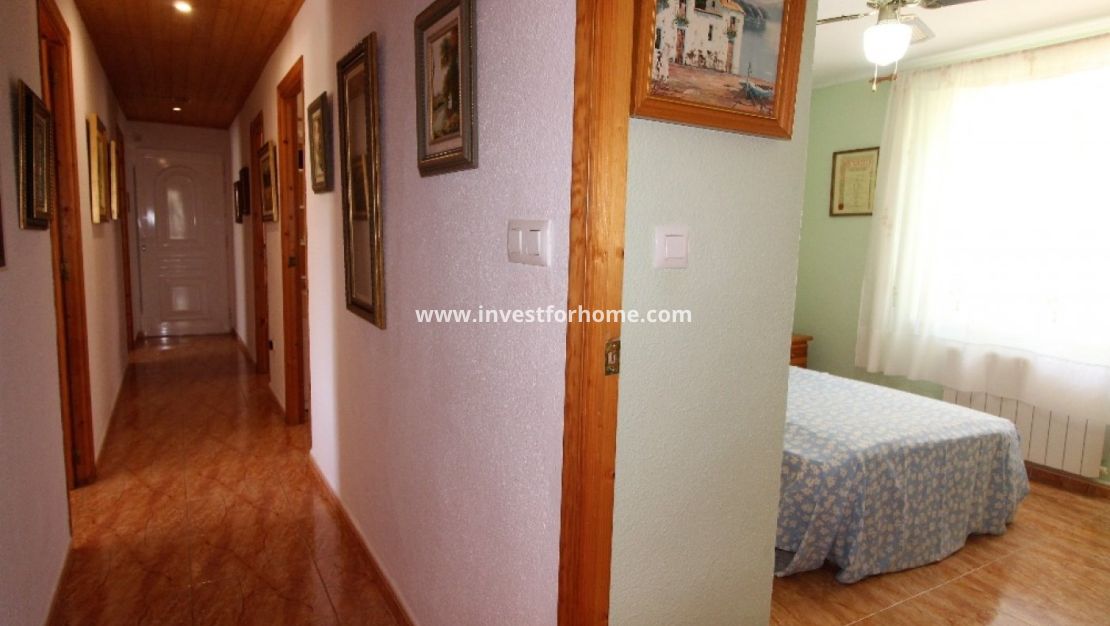 Sale - Villa - Torrevieja - Los Balcones