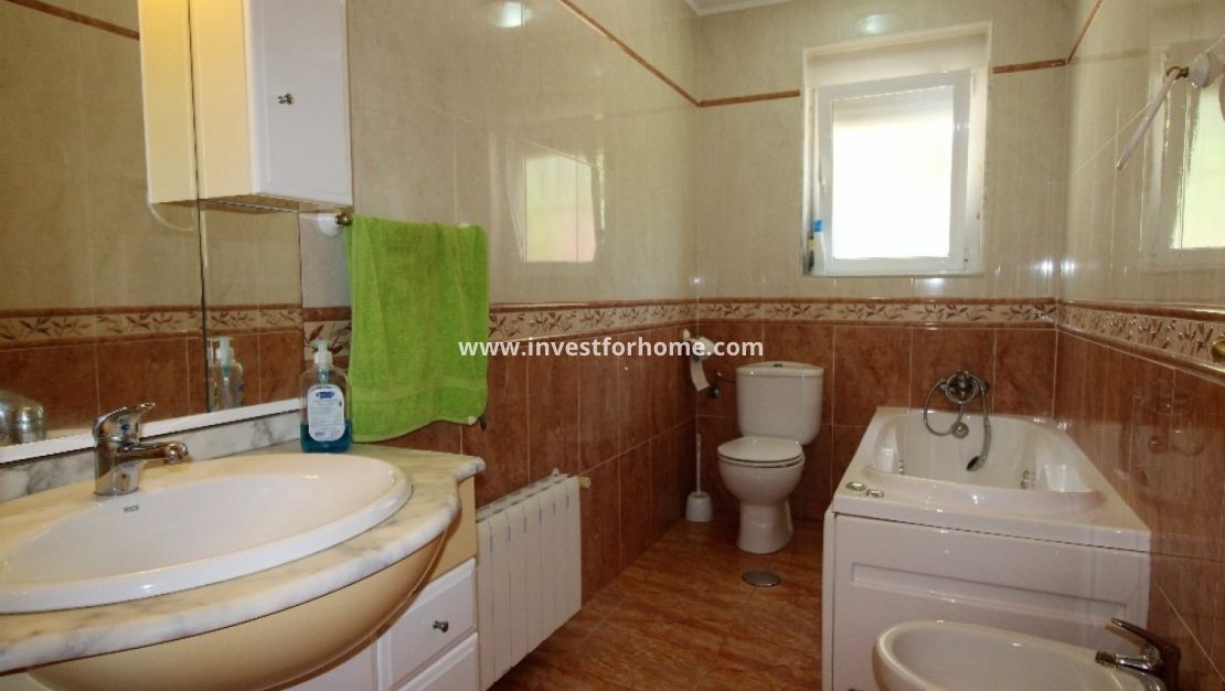 Sale - Villa - Torrevieja - Los Balcones