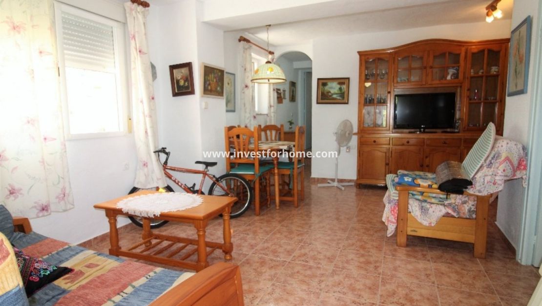Sale - Villa - Torrevieja - Los Balcones