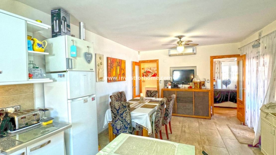 Sale - Villa - Torrevieja - Los Balcones