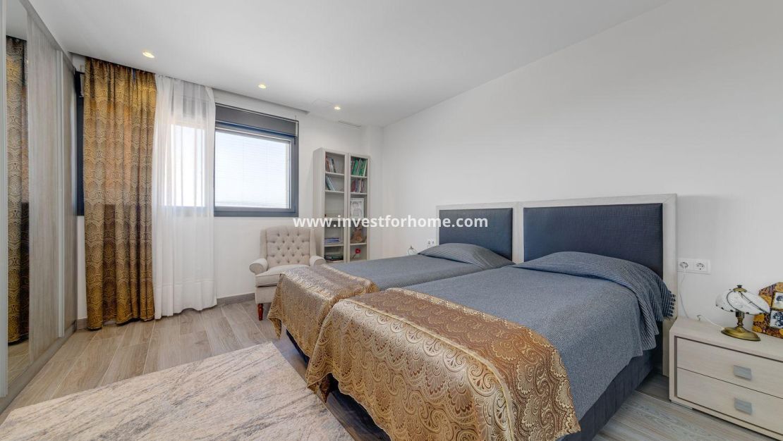 Sale - Villa - Torrevieja - Los Balcones