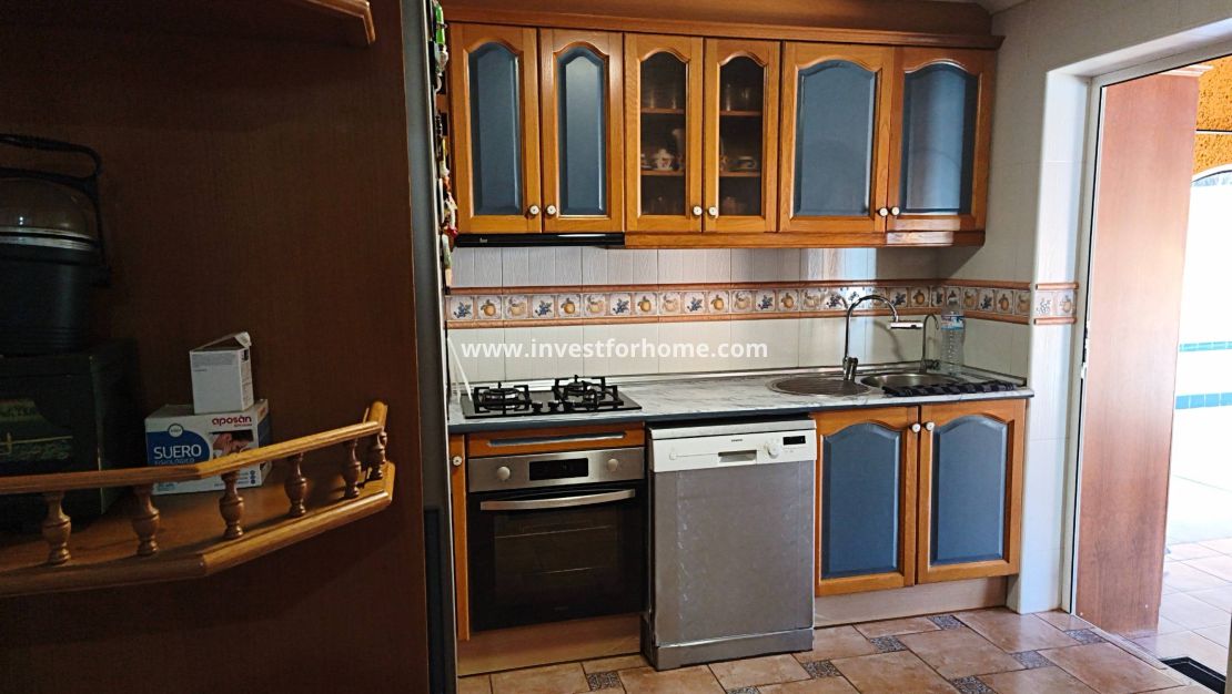 Sale - Villa - Torrevieja - Los Balcones