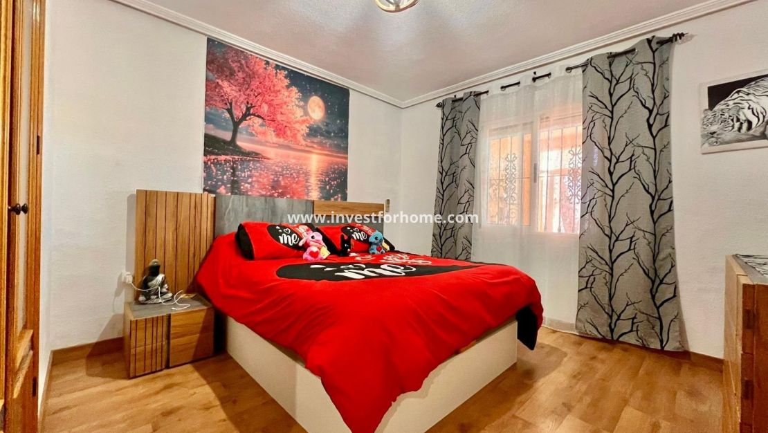 Sale - Villa - Torrevieja - Los Balcones