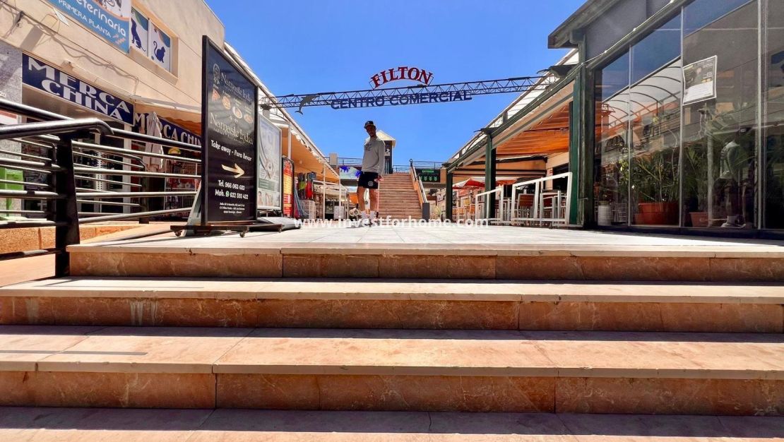 Sale - Villa - Torrevieja - Los Balcones