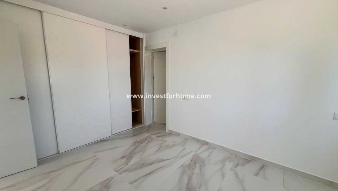 Sale - Villa - Torrevieja - Los Balcones